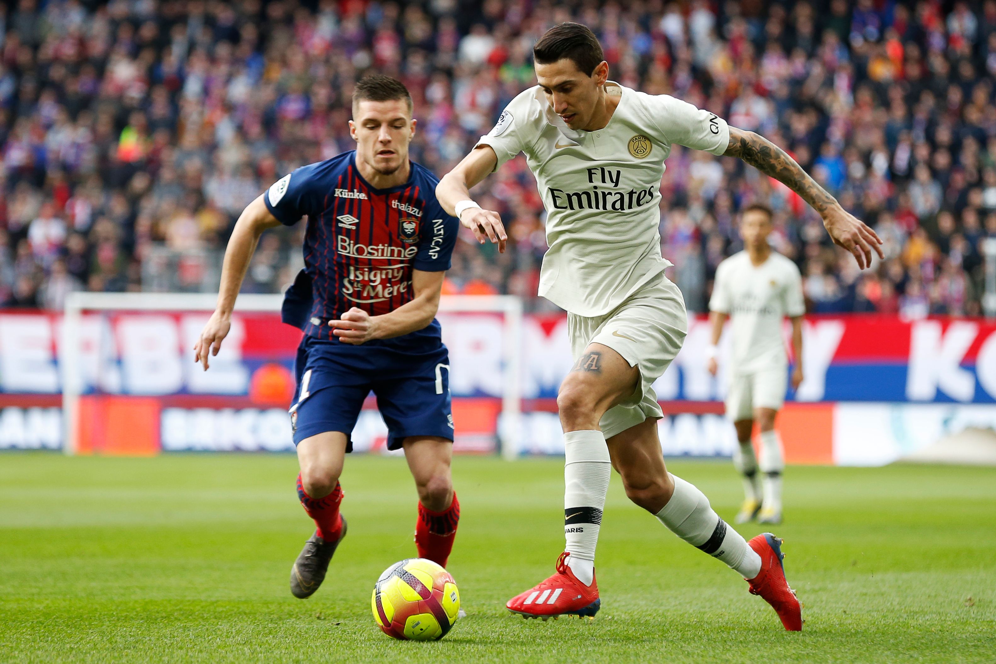 拉什福德：莱万告诉我要多传中，为孔德梅开二度感到高兴