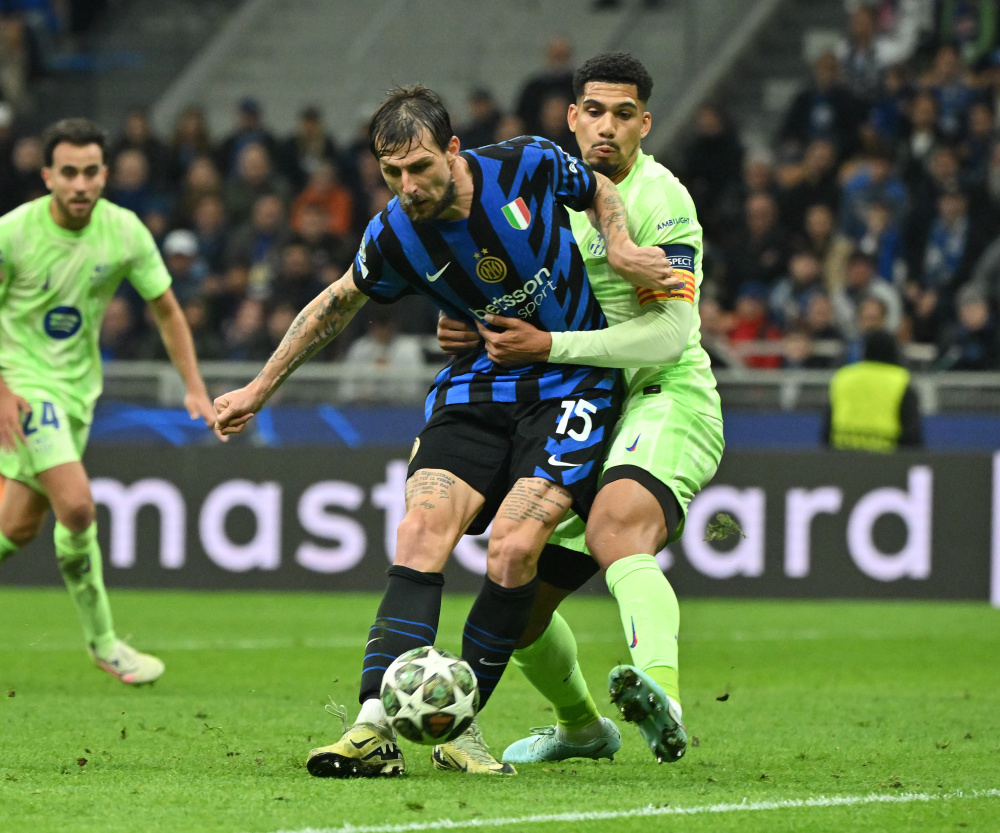 库普梅纳斯：我踢后卫感觉很好；斯帕莱蒂带来了积极的氛围