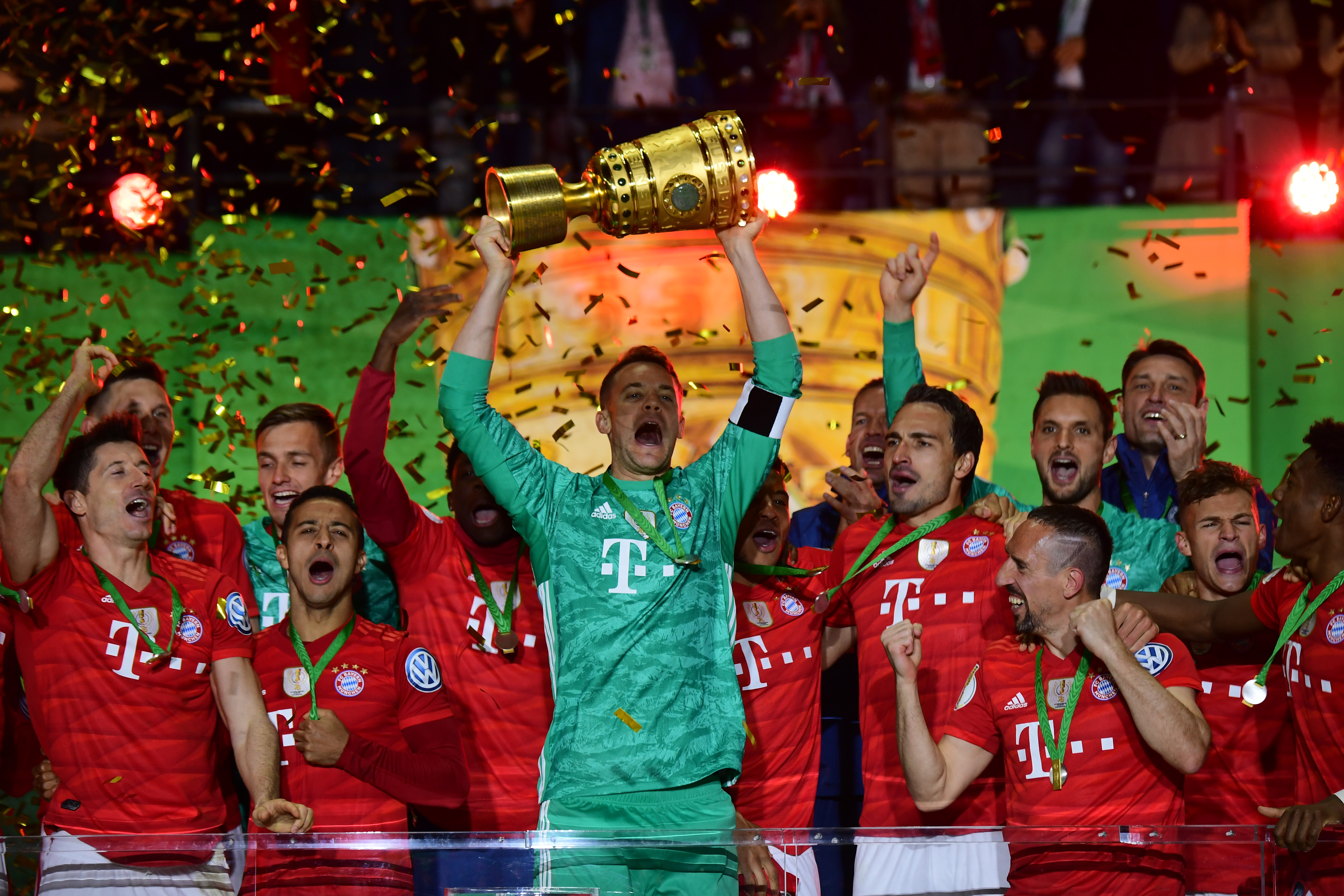 Stake.com2025年成为UFC官方博彩伙伴