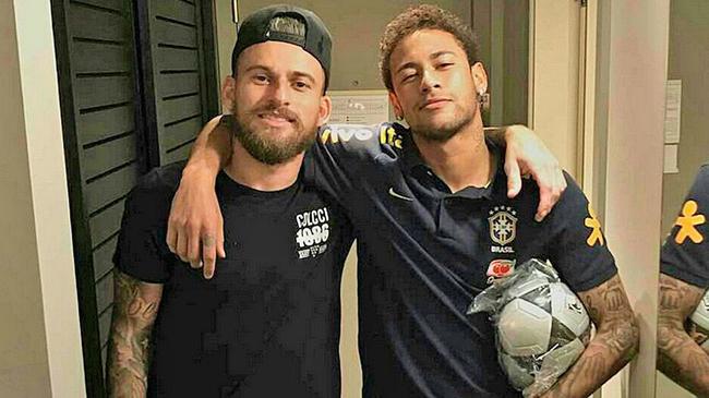 德天空：基米希周一上午接受了负荷测试，但还不确定能否出战