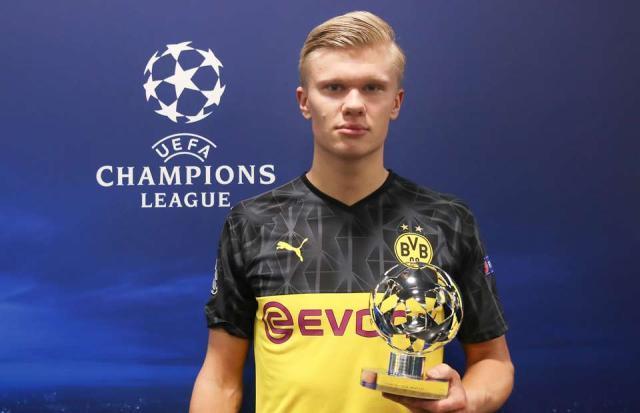 意甲媒体热议：米兰前锋希门尼斯未来扑朔迷离，媒体坚称他将离开而经纪人否认！