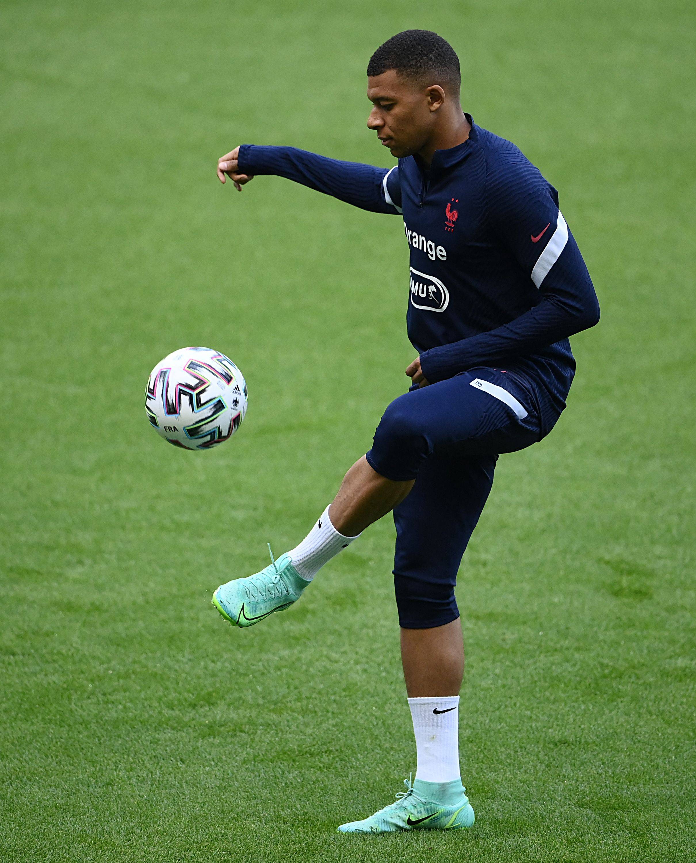 TA：梅里诺表现高效，阿尔特塔的强势首发阵容收效显著