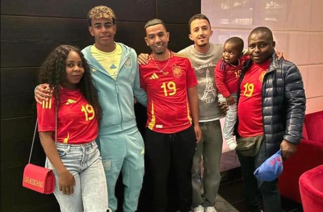 里夫斯成湖人队史第七位单场至少40+10助的球员