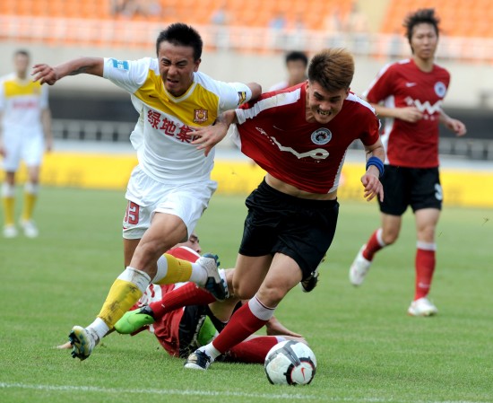 阿根廷电视台报道养老金诈骗案，加斯佩里尼意外成为乌龙主角